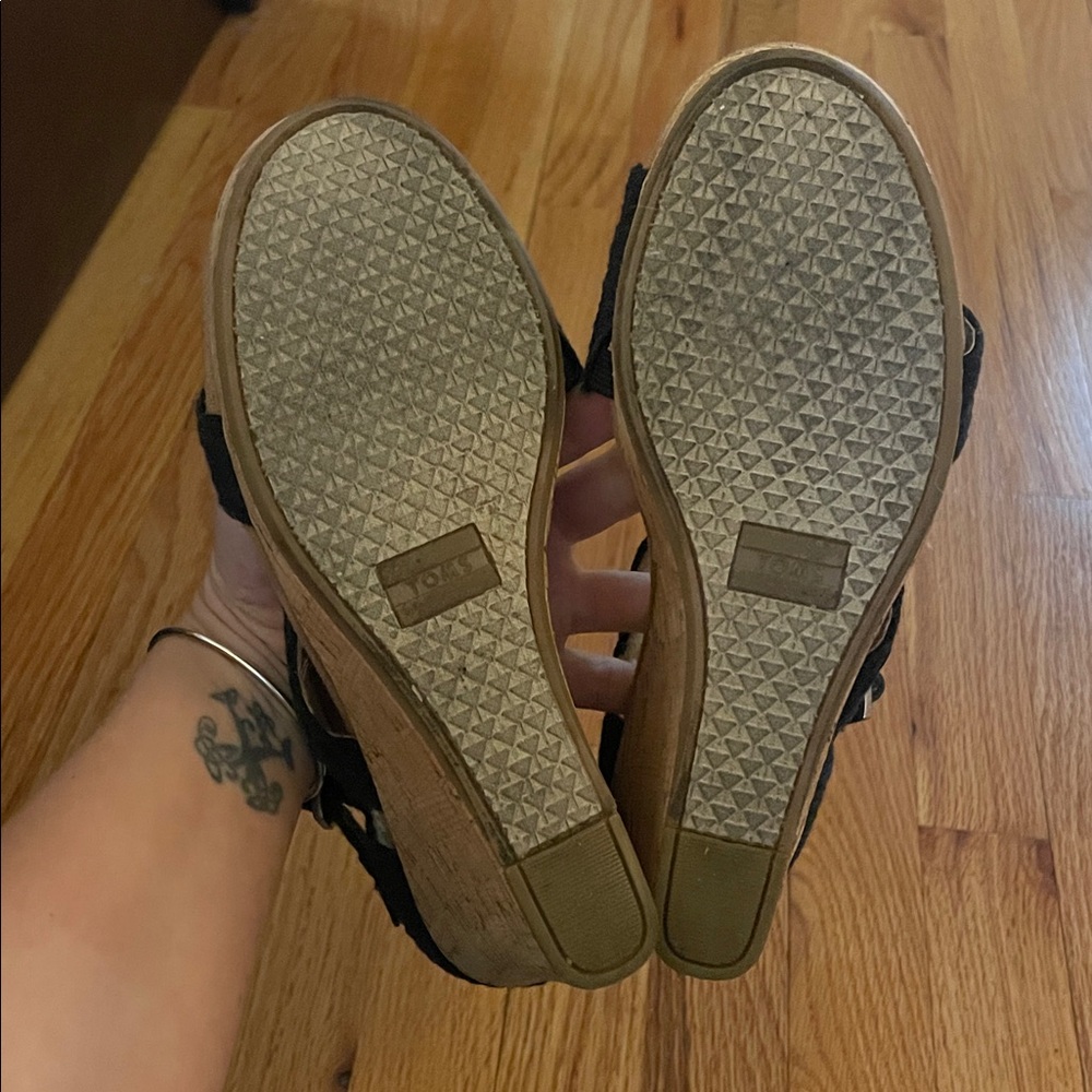 TOMS Black Wedge Sandals - Picture 5 of 5